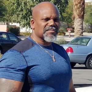 Meet your Posher, Enrique